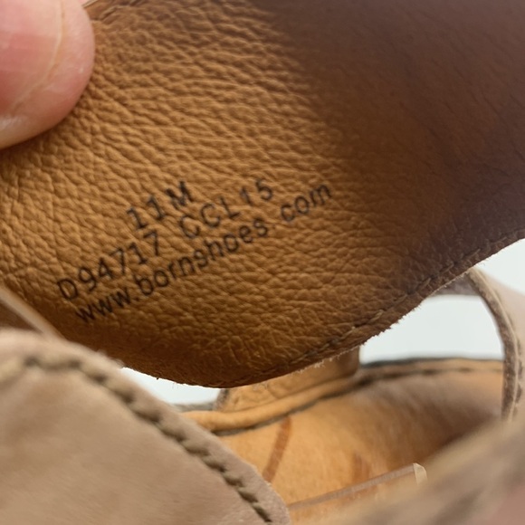 Born Light Brown leather wedge sandals Sz 11. MCW0657A - Picture 8 of 8
